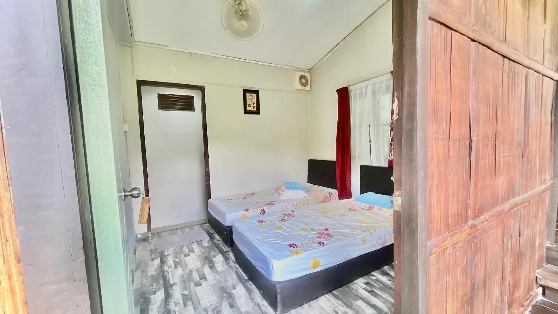 Nuluhon Garden Retreat House Hostel Kota Kinabalu