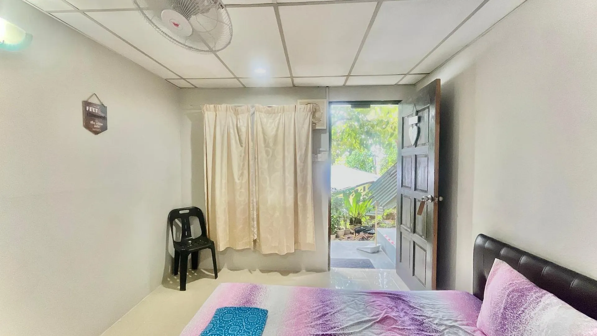 Nuluhon Garden Retreat House Hostel Kota Kinabalu Malaysia