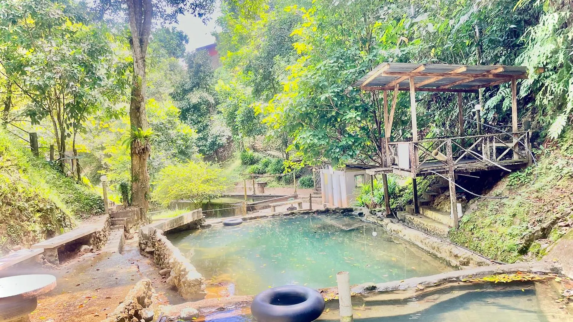 Nuluhon Garden Retreat House Hostel Kota Kinabalu
