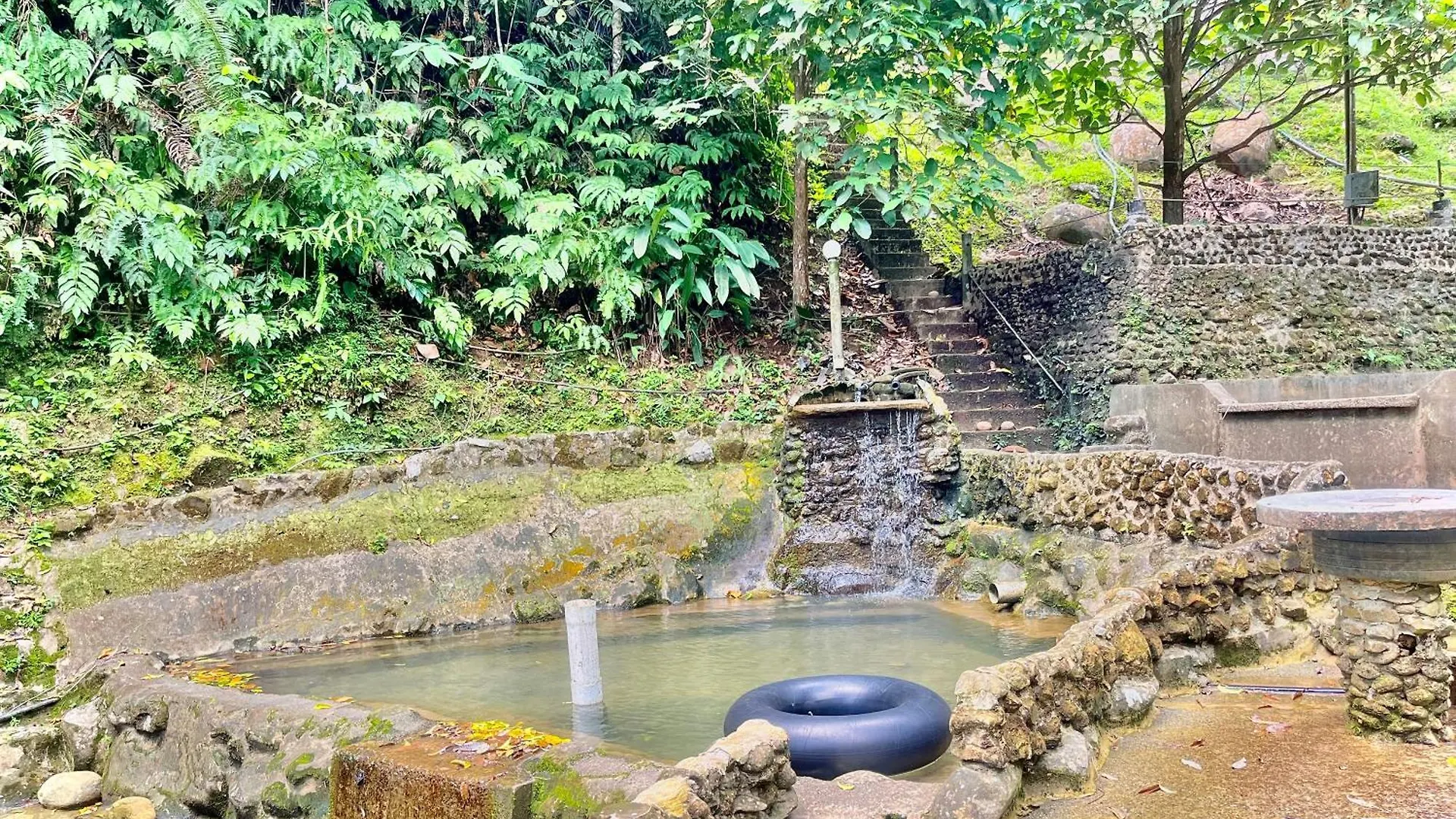 Nuluhon Garden Retreat House Hostel Kota Kinabalu 0*,  Malaysia