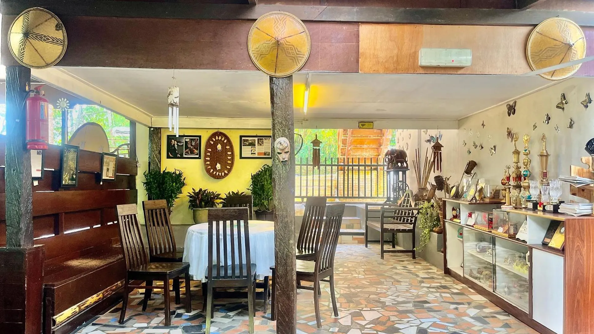 Nuluhon Garden Retreat House Hostel Kota Kinabalu