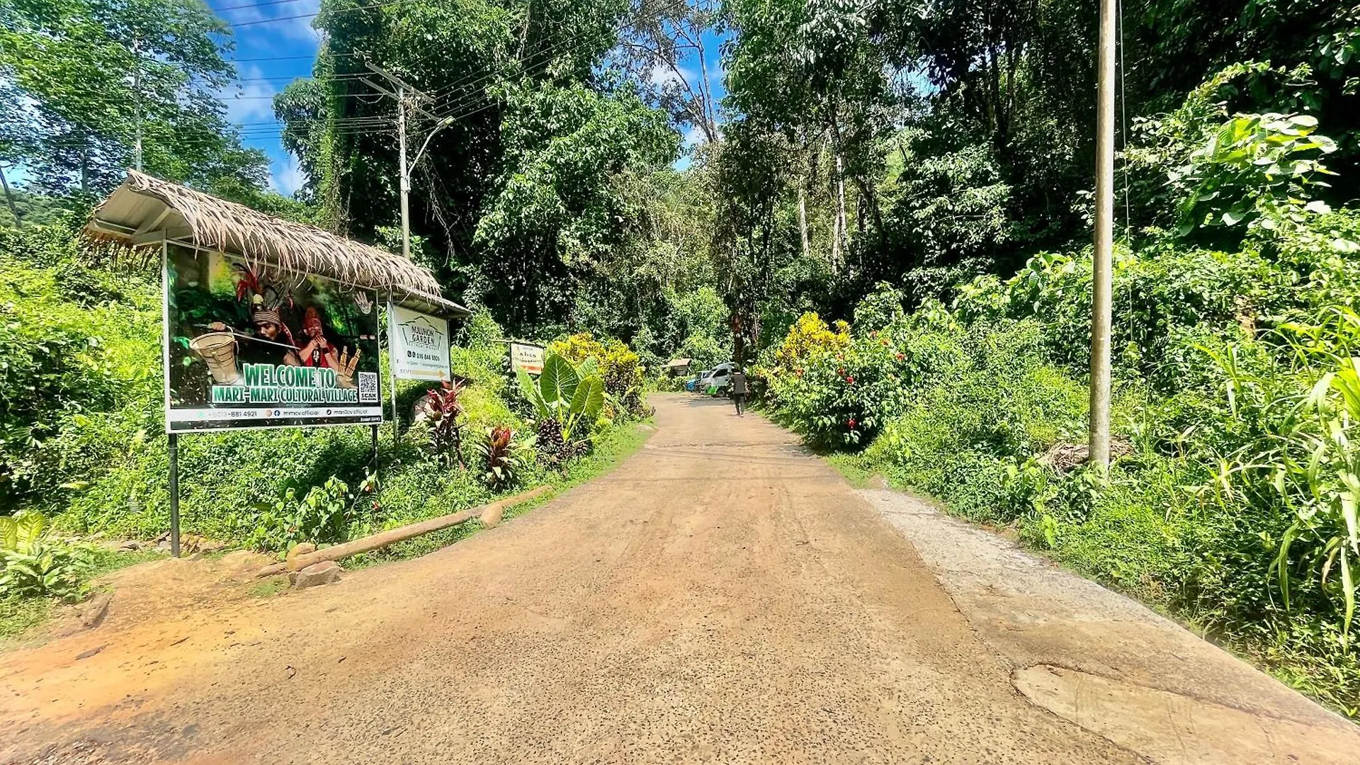 Nuluhon Garden Retreat House Hostel Kota Kinabalu Malaysia